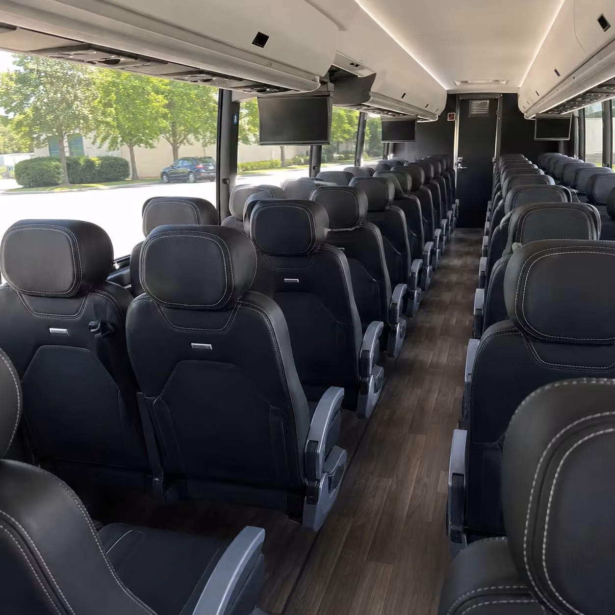 charter bus rentals for corporate teams traveling to and from queens