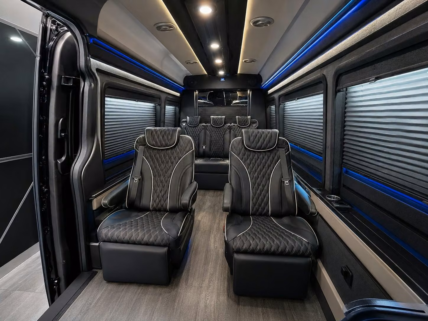 with charterbusrentalqueensny com booking queens airport transportation has never been simpler